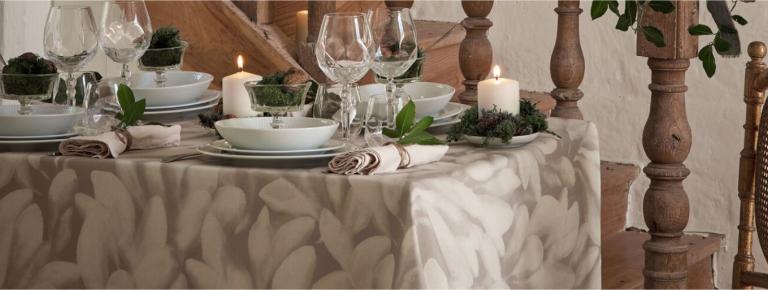 Déco de Noël vert, mousse et laurier | Blog Camif