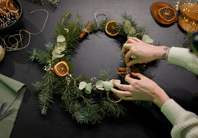 DIY fabriquer une couronne de Noël