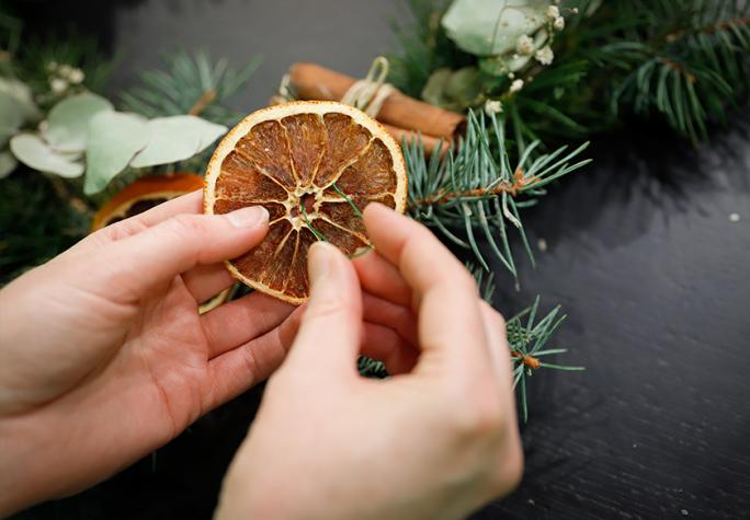 DIY fabriquer une couronne de Noël