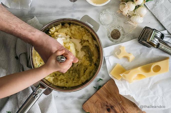 Cuisiner ensemble en famille simplement | Camif