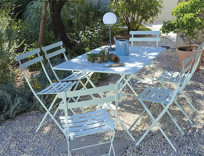 Pourquoi une table de jardin ronde est-elle le bon choix pour vous