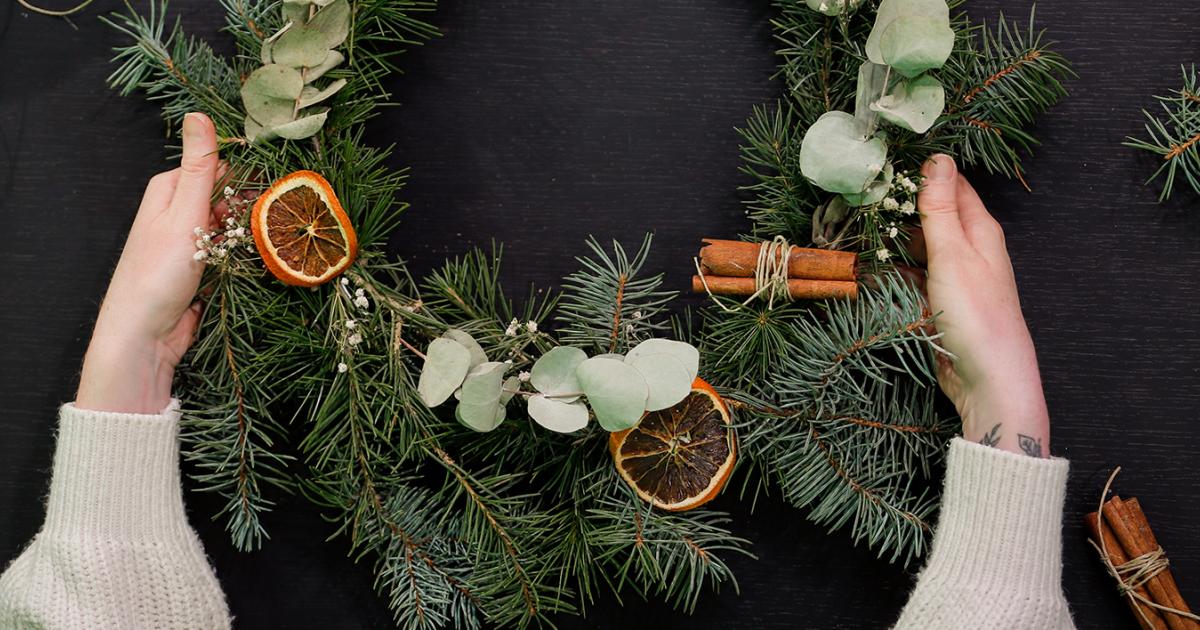 Tutoriels Fabriquer une couronne de Noël originale Blog Camif